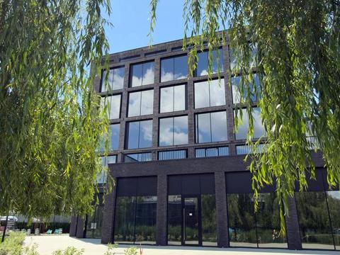 комерційна за адресою Наукова вул., 3