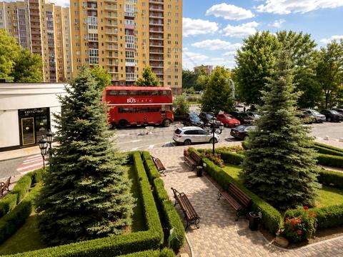 комерційна за адресою Михайла Максимовича вул. (Онуфрія Трутенка), 26