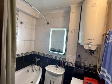 квартира за адресою Миколи Ушакова вул., 8