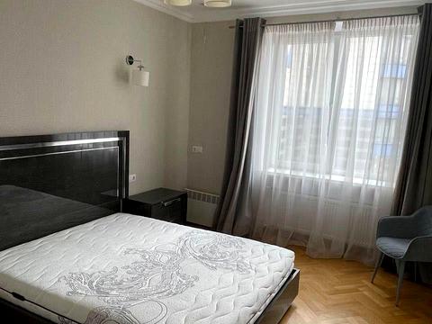 квартира за адресою Інститутська вул., 18