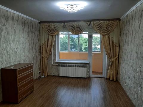 квартира за адресою Тополина вул., 10