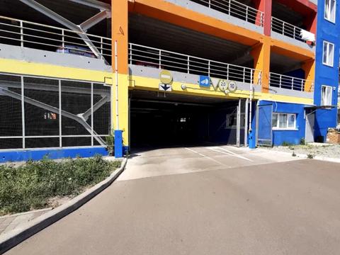 паркомісце за адресою Софії Русової вул., 9