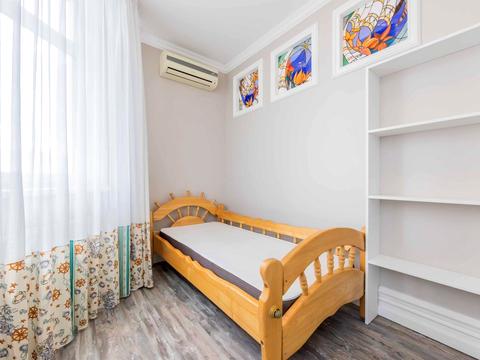квартира за адресою Сім'ї Кульженків вул. (Петра Дегтяренка), 35