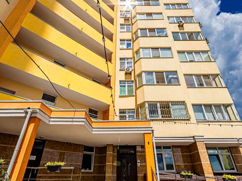 квартира за адресою Сім'ї Кульженків вул. (Петра Дегтяренка), 35
