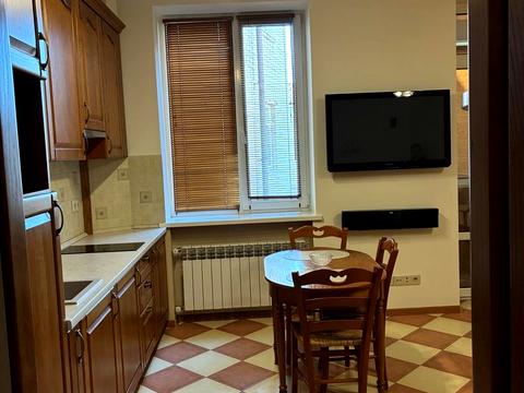 квартира за адресою Рейтарська вул., 2