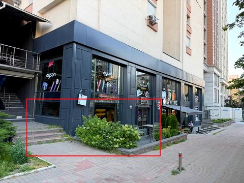 комерційна за адресою Антоновича вул. (Горького), 122