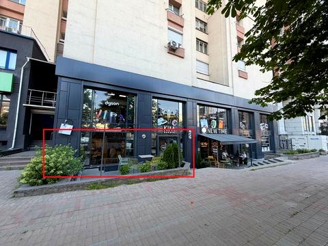 комерційна за адресою Антоновича вул. (Горького), 122