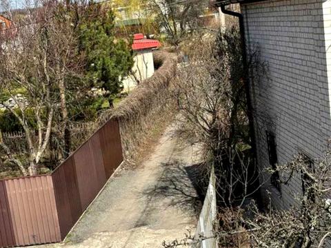 будинок за адресою Горіхова вул.