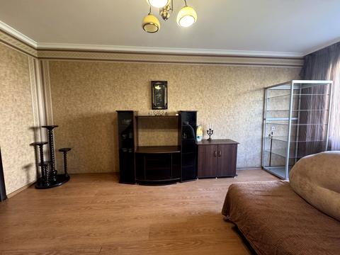 квартира за адресою Дніпровська набережна вул., 5-А