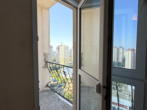 квартира за адресою Дніпровська набережна вул., 19-В