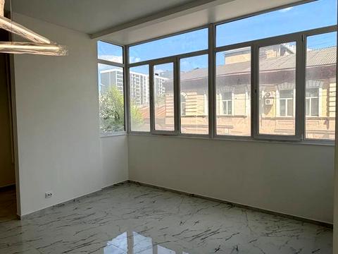 комерційна за адресою Бельведерська вул., 23