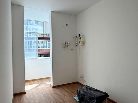комерційна за адресою Бельведерська вул., 23