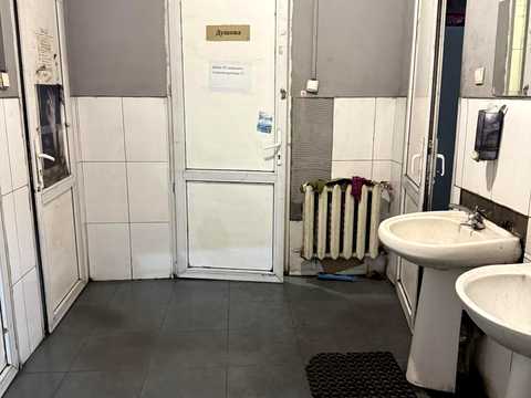 комерційна за адресою Академіка Потебні вул., 1