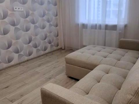 1869318244722661