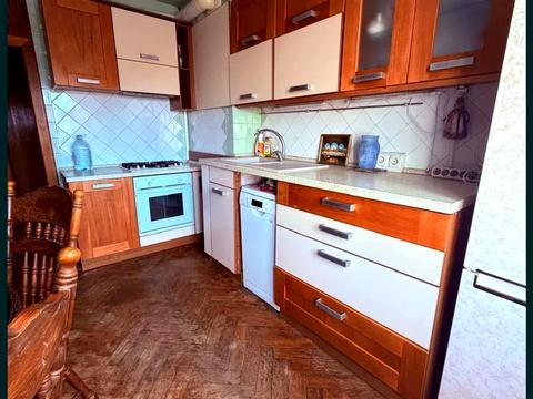 квартира за адресою Євгена Чикаленка вул., 81/3