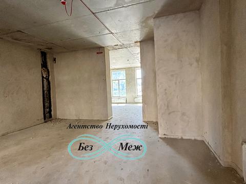 комерційна за адресою Клубна вул., 12