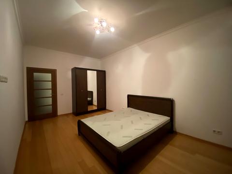 квартира за адресою Дмитрівська вул., 80