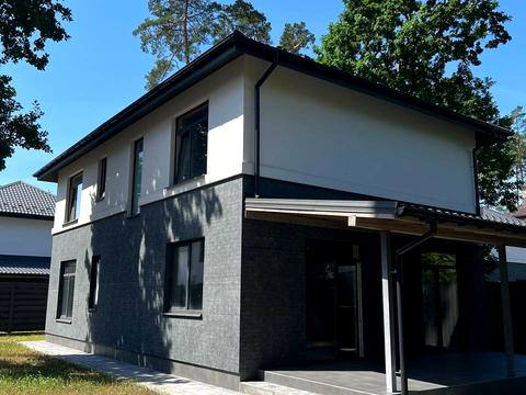 будинок за адресою Революції Гідності вул. (Революції), 10