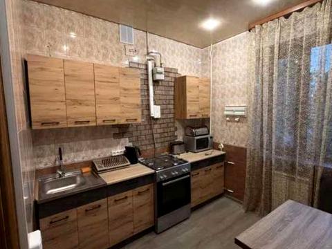 квартира за адресою Леоніда Каденюка просп. (Юрія Гагаріна), 6