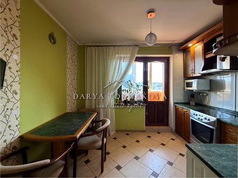 квартира за адресою Феодосійська вул., 8