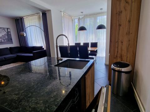 квартира за адресою Малинова вул., 8
