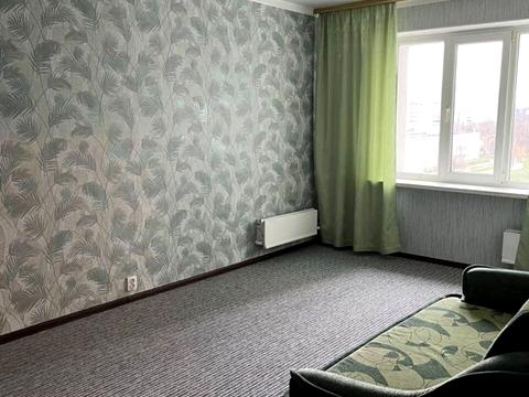 квартира за адресою Академіка Єфремова вул. (Командарма Уборевича), 27