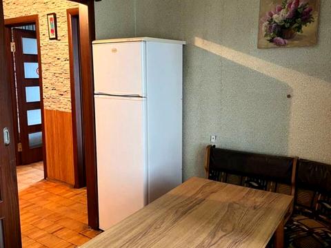 квартира за адресою Академіка Єфремова вул. (Командарма Уборевича), 27