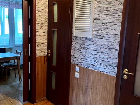 квартира за адресою Академіка Єфремова вул. (Командарма Уборевича), 27