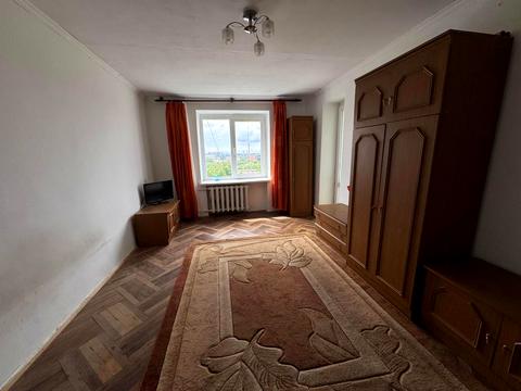 квартира за адресою Листопадна вул., 16