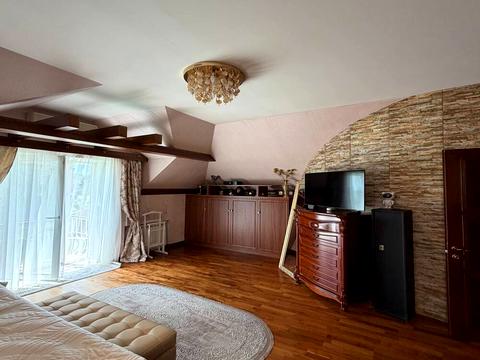 дом по адресу Молодіжна ул., 30