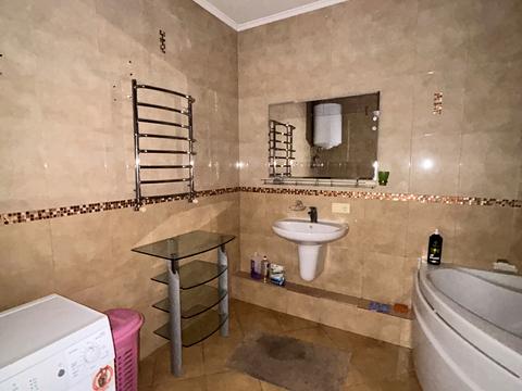 квартира за адресою Середньофонтанська вул., 19в