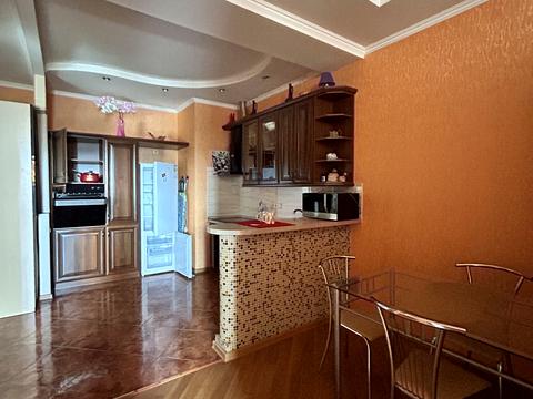 квартира за адресою Середньофонтанська вул., 19в