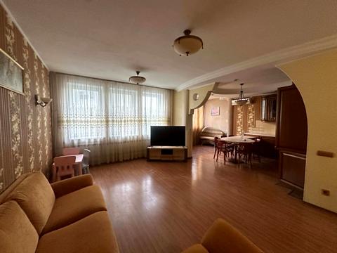 квартира за адресою Миколи Бажана просп., 16