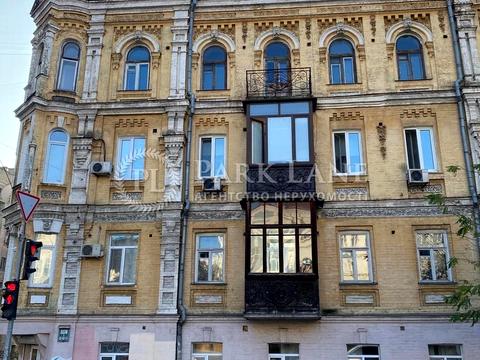 комерційна за адресою Гоголівська вул., 13/30