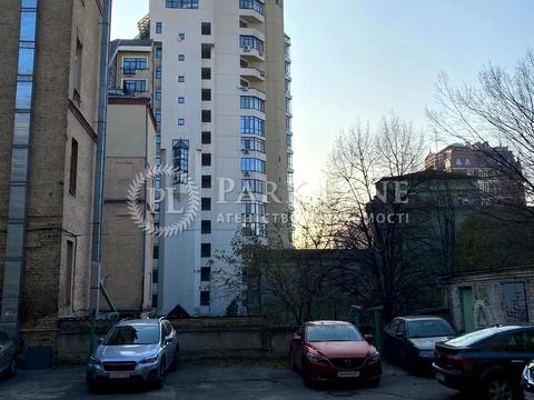 комерційна за адресою Гоголівська вул., 13/30