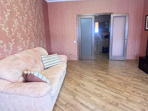 квартира за адресою Срібнокільська вул., 1