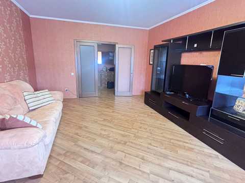 квартира за адресою Срібнокільська вул., 1