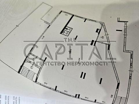 комерційна за адресою Золотоустівська вул., 55