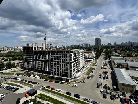квартира за адресою Причальна вул., 8