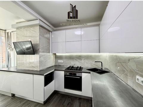 квартира за адресою Абрикосова вул., 3