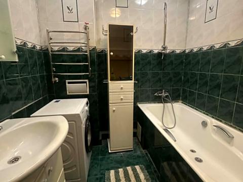 квартира за адресою Київ, Миколи Бажана просп., 16