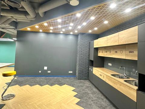 комерційна за адресою Ярославська вул., 58