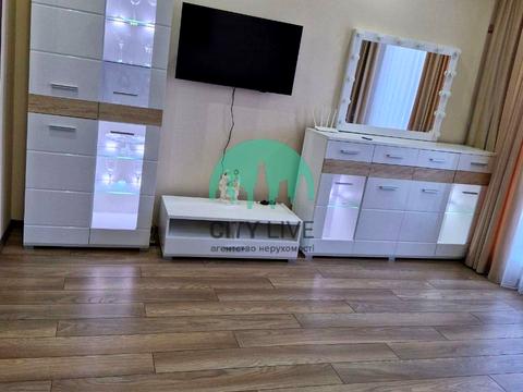 квартира за адресою Володимира Івасюка вул., 7