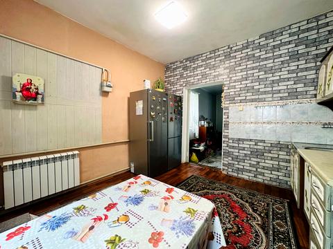 будинок за адресою Гайдамацька вул. (Комісарівська)