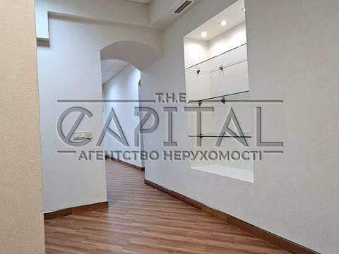 комерційна за адресою Богдана Хмельницького вул., 59-В