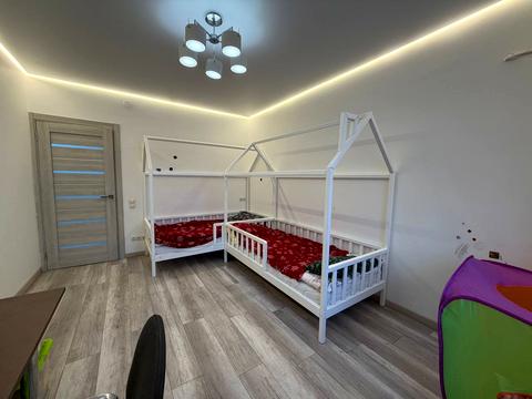 квартира по адресу Весняна ул., 12