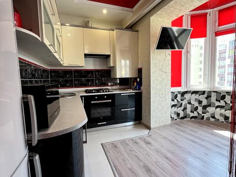квартира по адресу Степана Бандери ул., 7/1