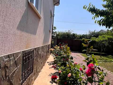 дом по адресу 6-а лінія