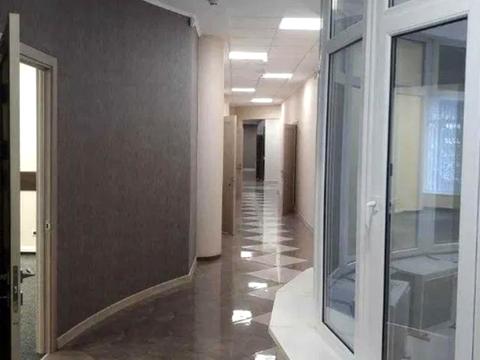 комерційна за адресою Кловський узвіз, 7a