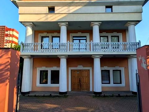 будинок за адресою Київ, Монтажників вул., 9